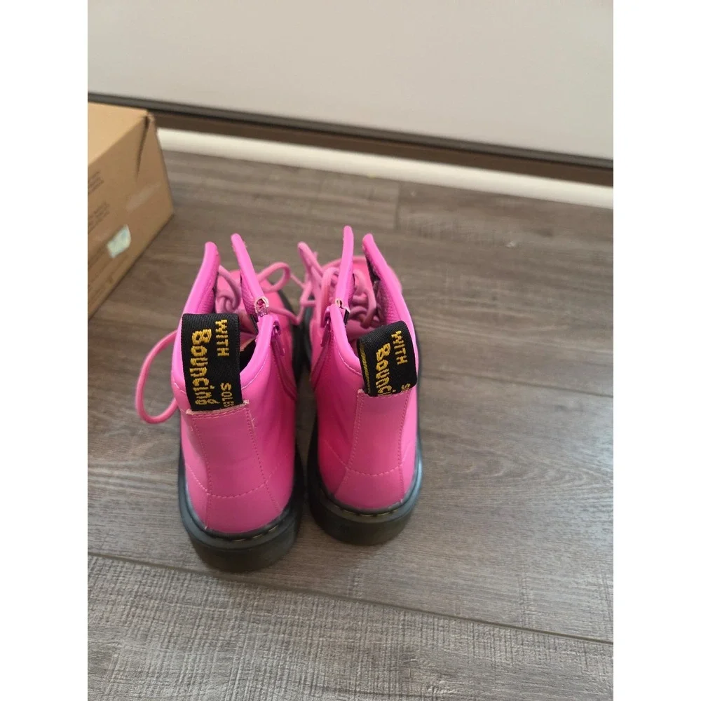 Sz 1 Little Kid  Dr. Martens Kid's Collection 1 Lace Up Fashion Boot NEW‎
